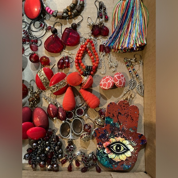 44 Pairs of ❤️🍊Red and Orange Earrings - Picture 3 of 6